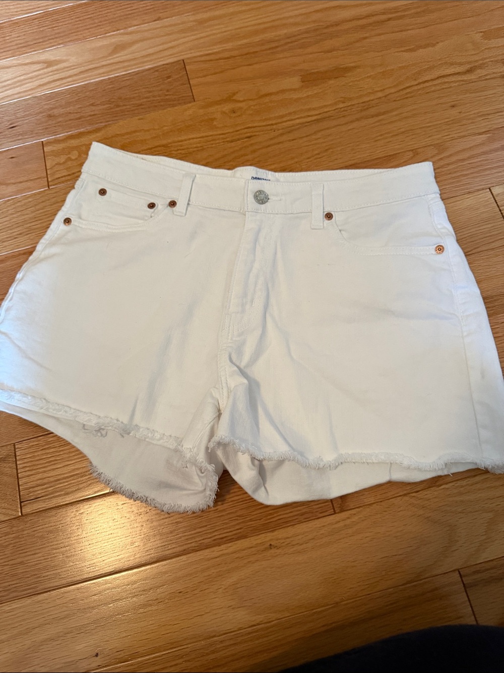 Denizen from Levi's White Frayed Hem Denim Shorts